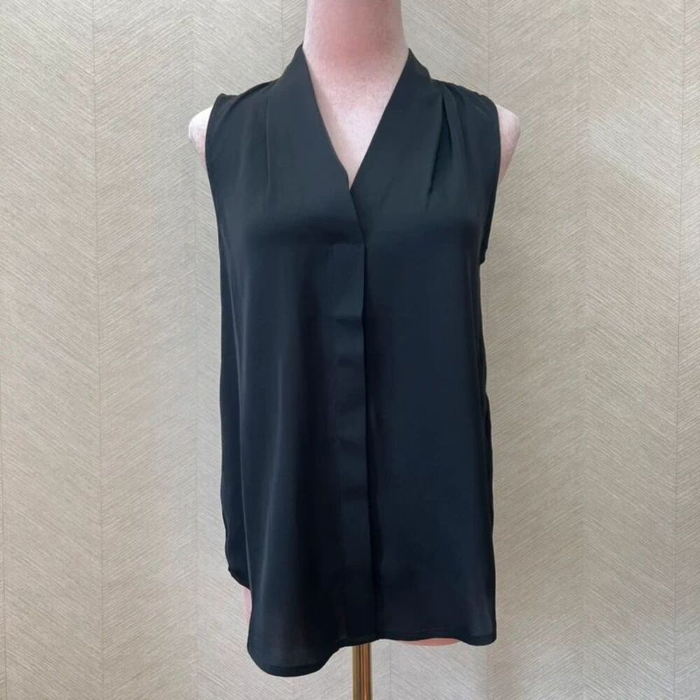 Quince Washable Stretch Silk Sleeveless V-Neck Black Blouse Top Womens Size S